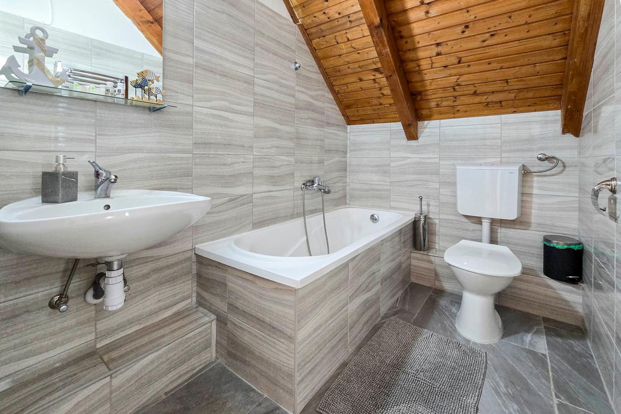Ocean Apartment Siofok Luaran gambar