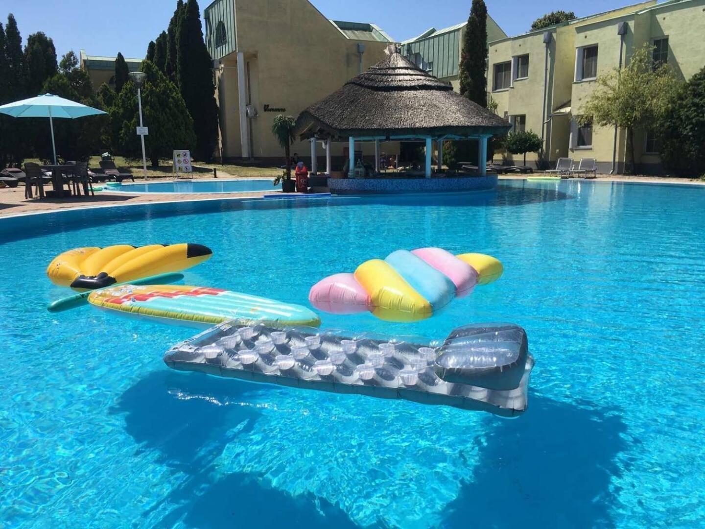Ocean Apartment Siofok Luaran gambar